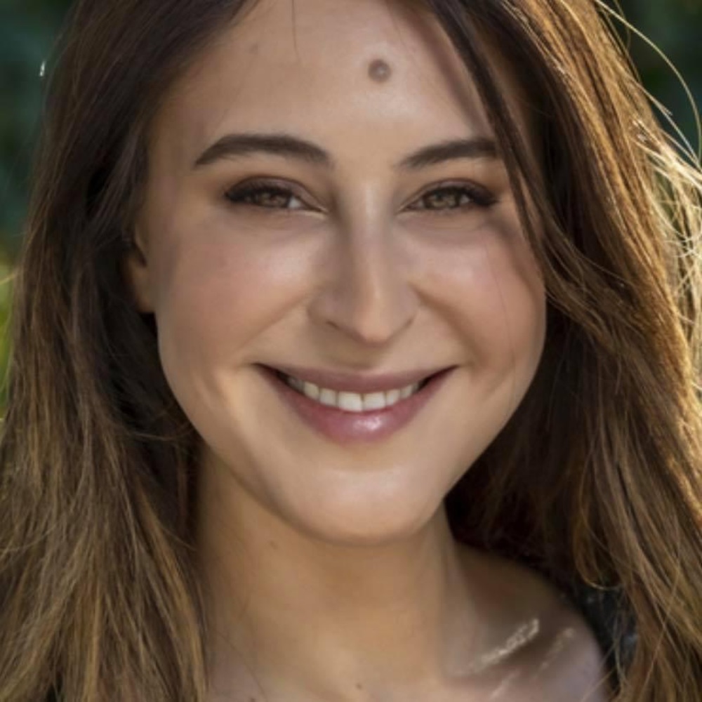 Meet your Posher, Cortney